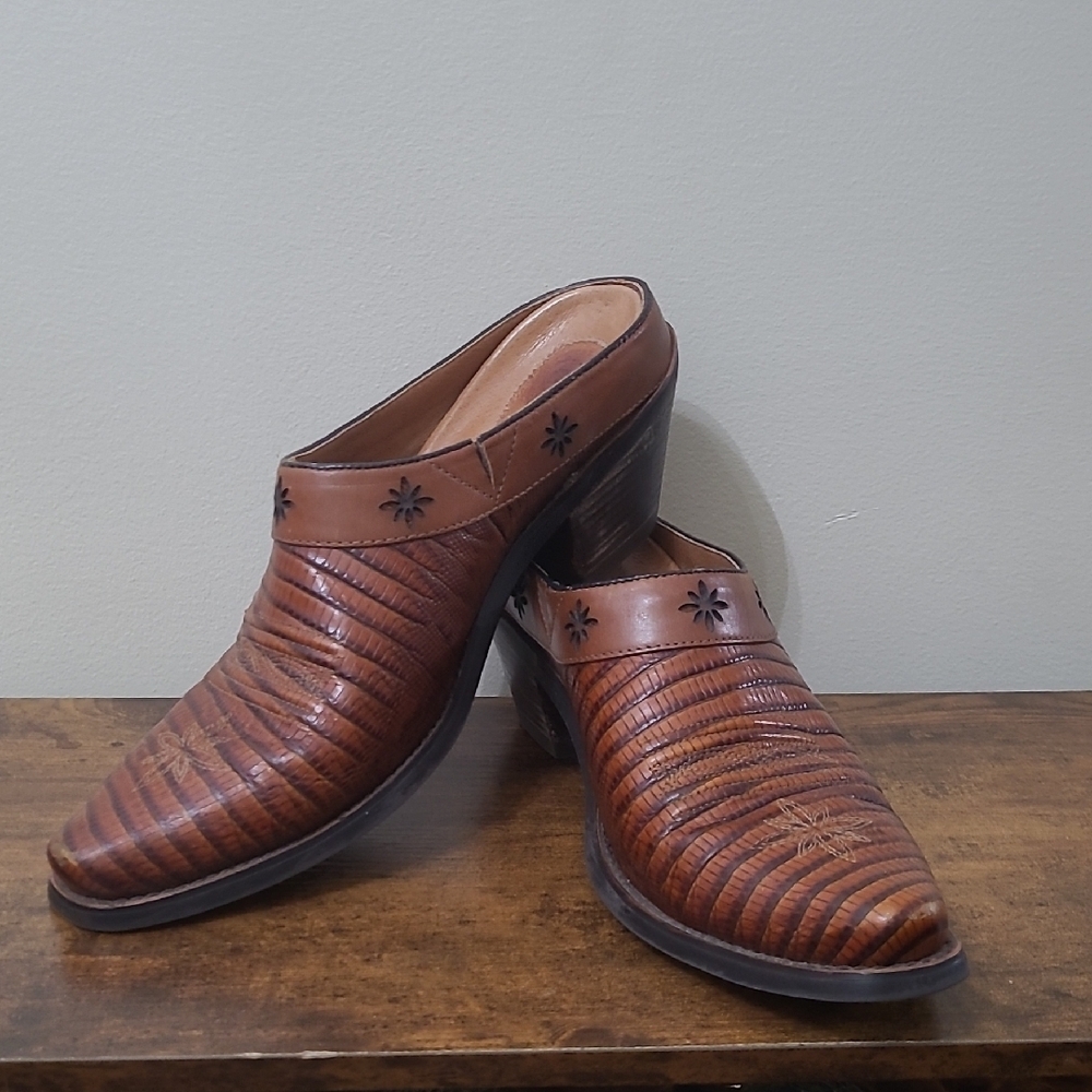 Ariat Brown Leather Desert Star Mules size 9